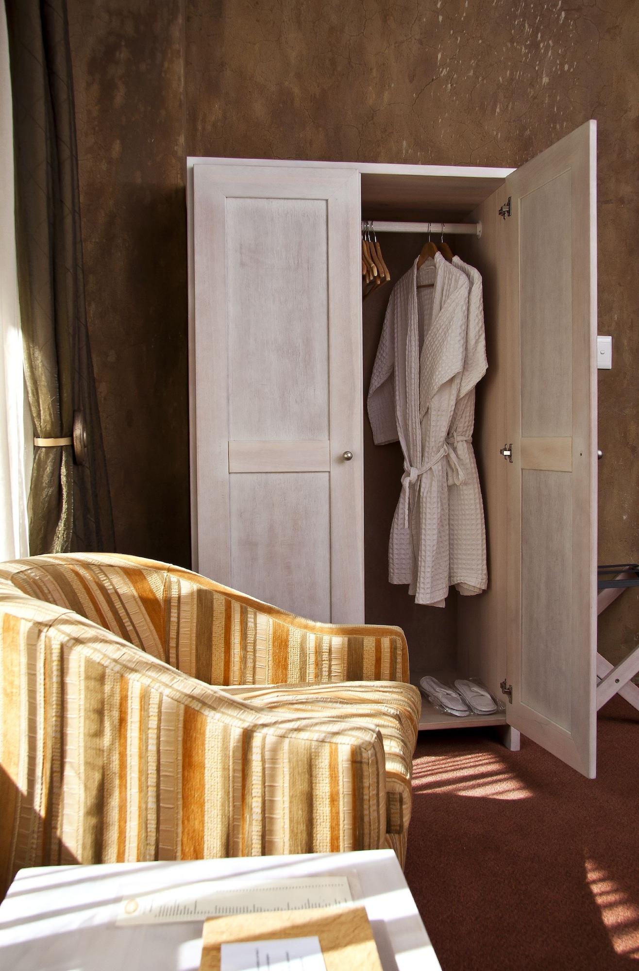 African Rock Hotel & Spa, A "Boutique Lifestyle Resort" Kempton Park Exteriör bild