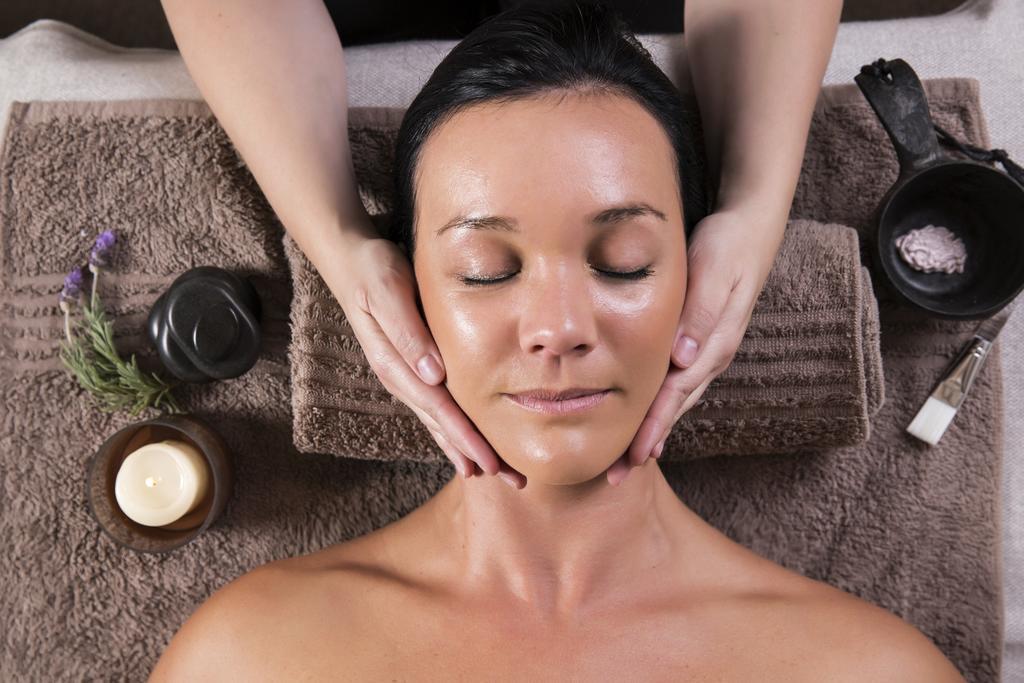 African Rock Hotel & Spa, A "Boutique Lifestyle Resort" Kempton Park Exteriör bild